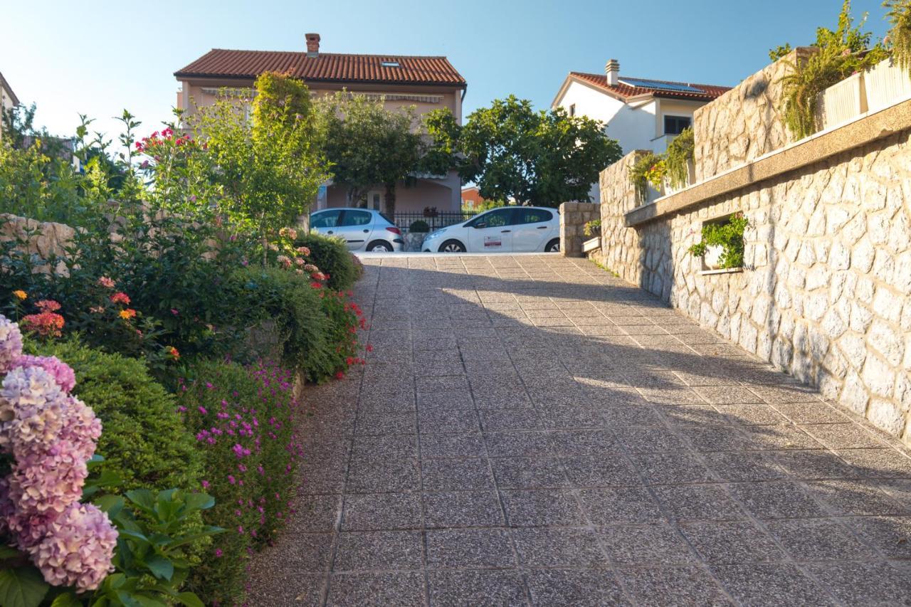 Apartmani Paradiso クルク エクステリア 写真