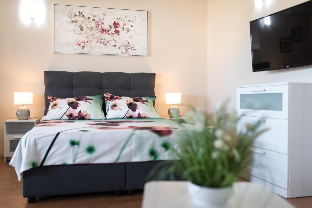 Apartmani Paradiso クルク エクステリア 写真