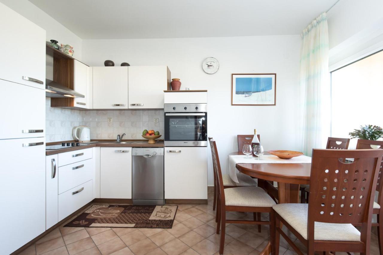 Apartmani Paradiso クルク エクステリア 写真