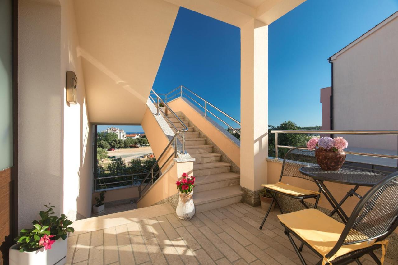 Apartmani Paradiso クルク エクステリア 写真