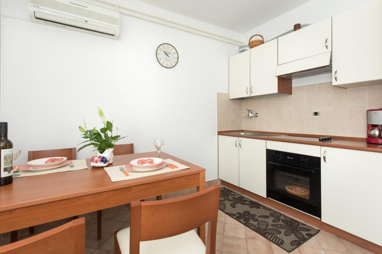 Apartmani Paradiso クルク エクステリア 写真