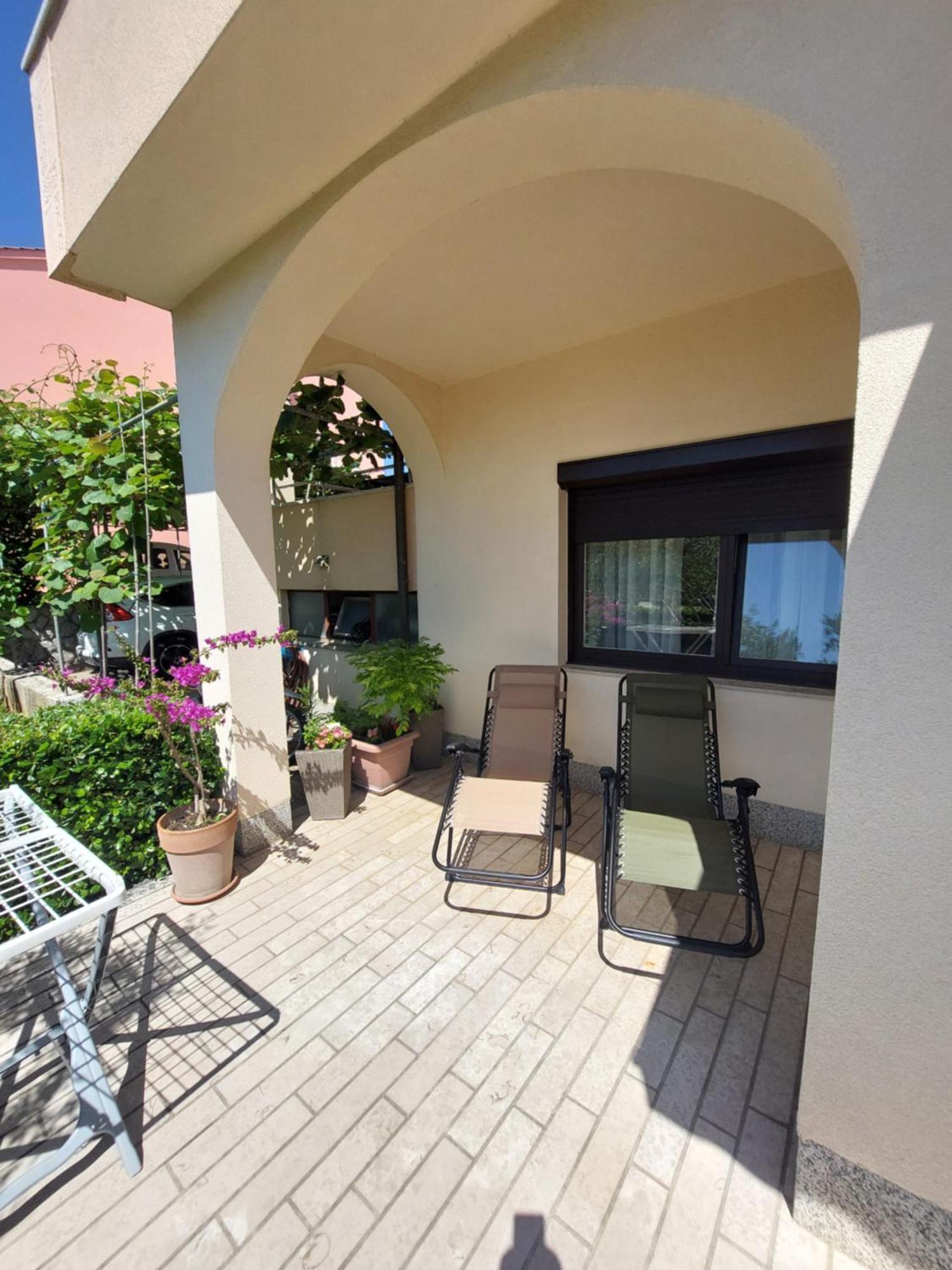 Apartmani Paradiso クルク エクステリア 写真